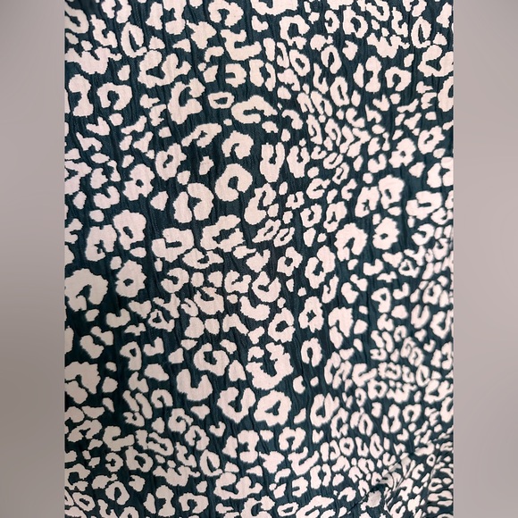 Zara Top - good condition, signs of wear throughout - Picture 5 of 5